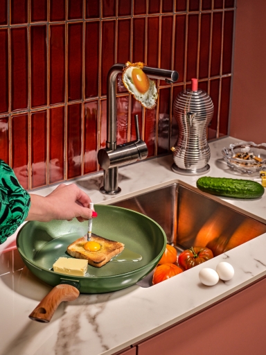 Home Shoot Saatchi3209 Done